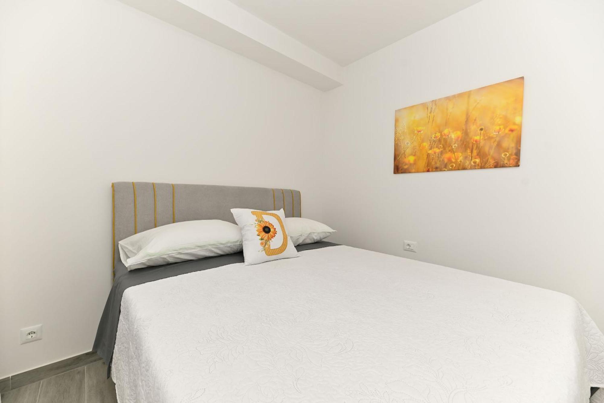 Apartments Diva トロギール エクステリア 写真