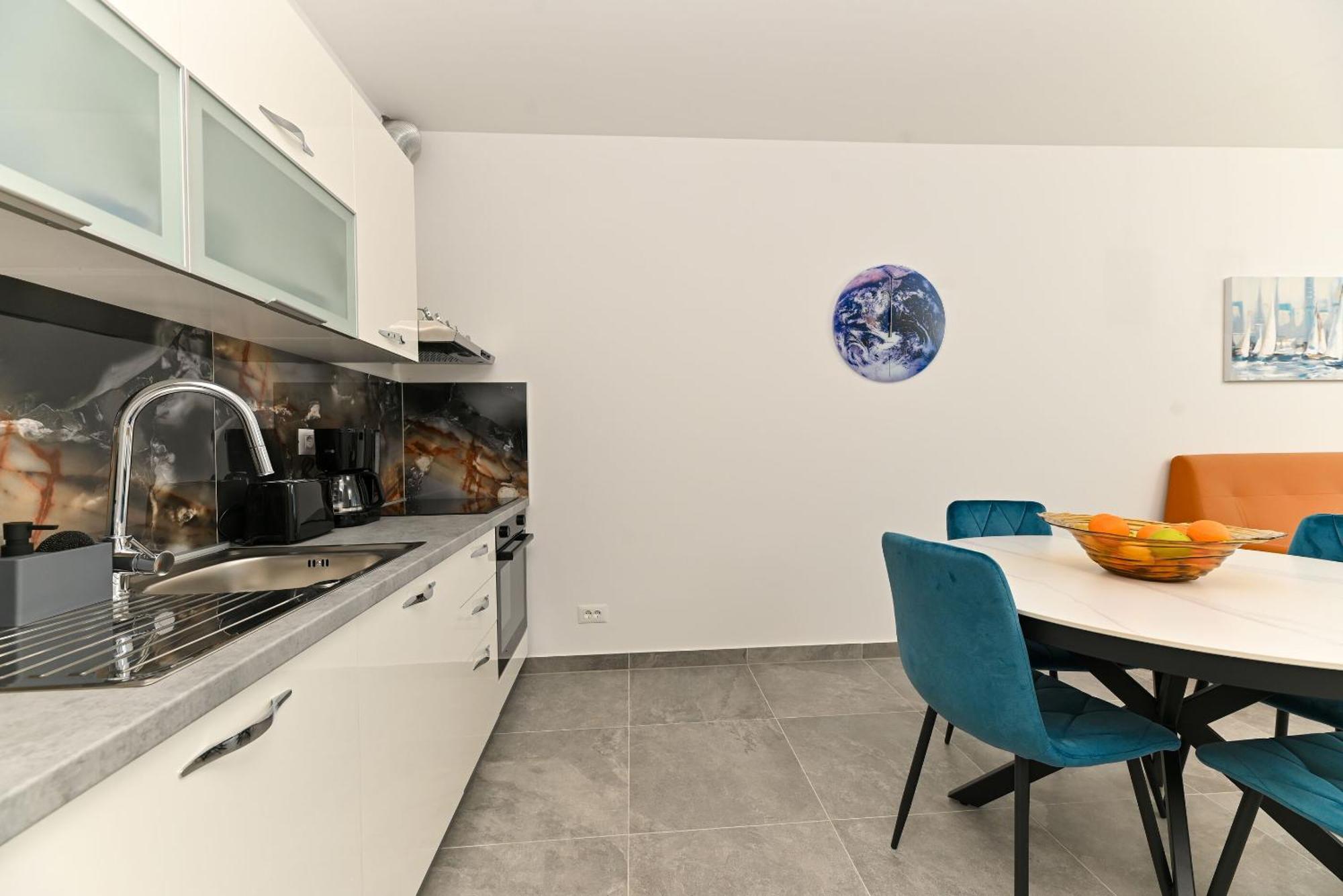 Apartments Diva トロギール エクステリア 写真